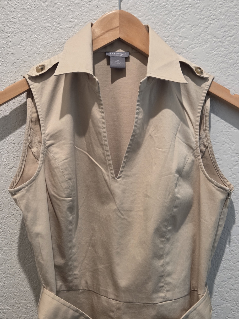 Ann Taylor Sleeveless Utility Shirt Dress in Beige Size 2